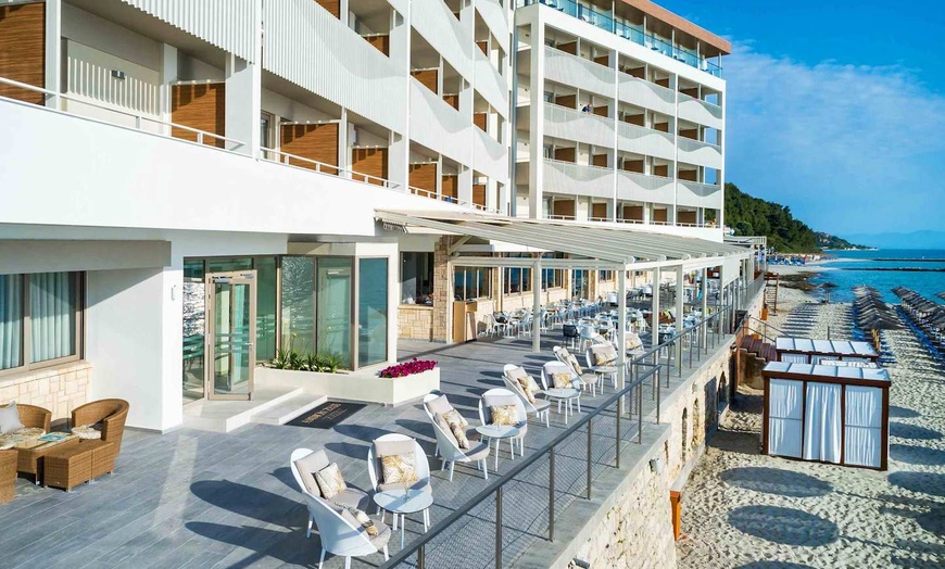 Image 11: ✈ THESSALONIKI UND UMGEBUNG | Kalithea - Ammon Zeus Luxury Beach Ho...