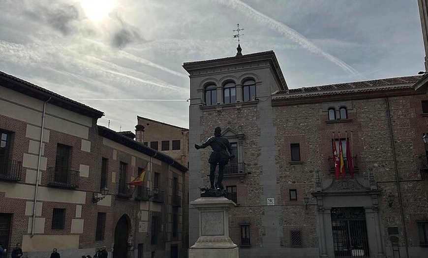 Image 26: Visita guiada a pie exclusiva guiada por la Ciudad Vieja de Madrid