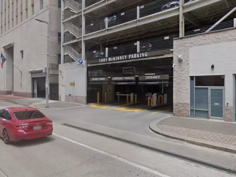 Parking at 1001 McKinney St. Garage