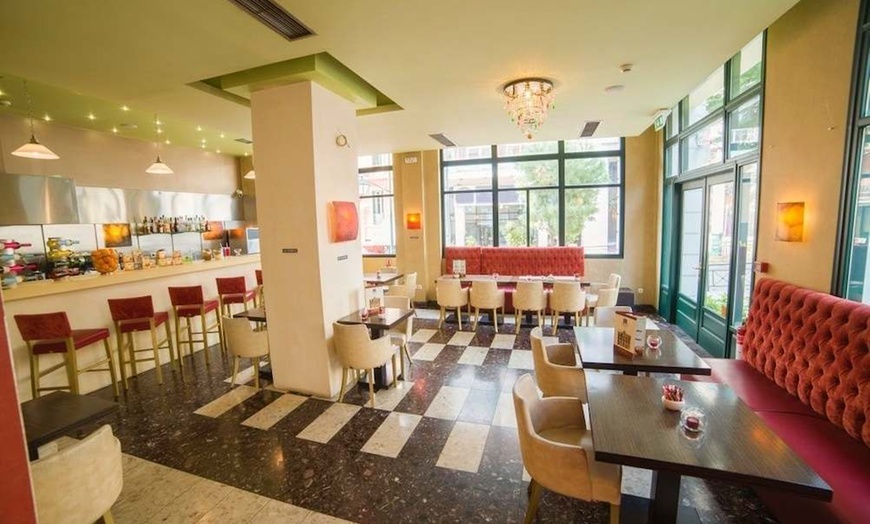 Image 39: ✈ ATENY I OKOLICE | Ateny - Delphi Art Hotel 3* - City break