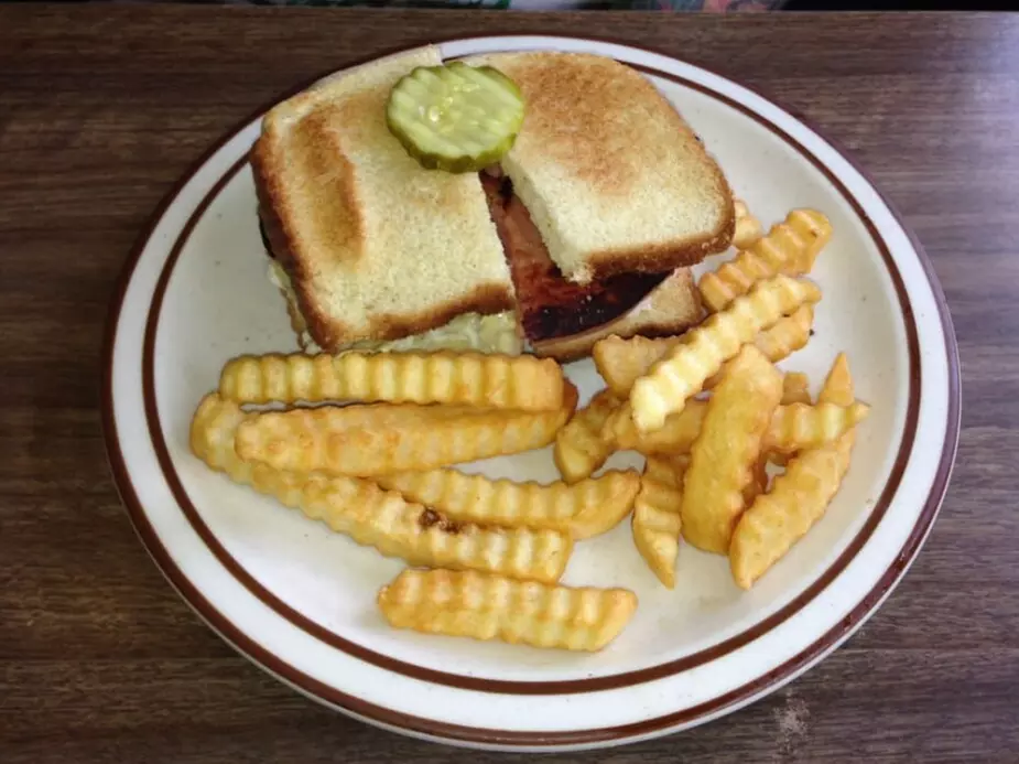 $10 For $20 Worth Of Classic Southern Cooking