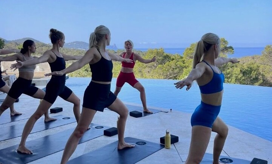 Image 7: Clase privada de yoga en tu villa, (vacaciones) en casa o evento – ...