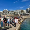 Image 9: Paseo en catamarán por Formentera con deportes acuáticos, paella y ...