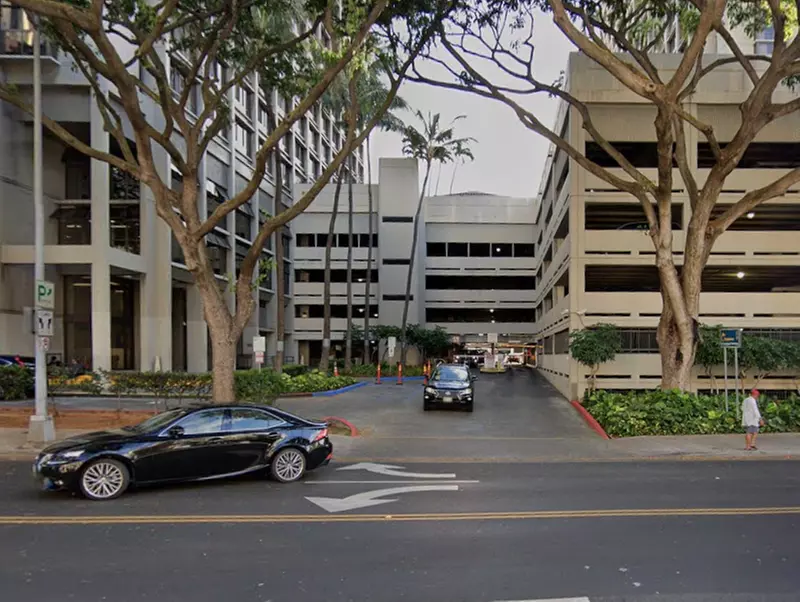 Parking at Hale Pauahi Garage