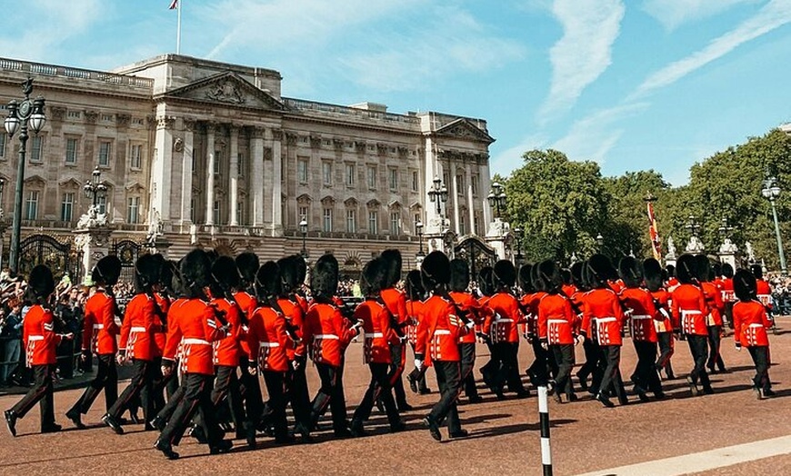 Image 5: Discover London in Style with Your Private Blue Badge Tour Guide