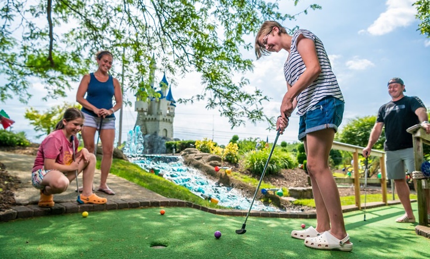 Image 1: $22 For A Round Of Miniature Golf For 4 (Reg. $44)