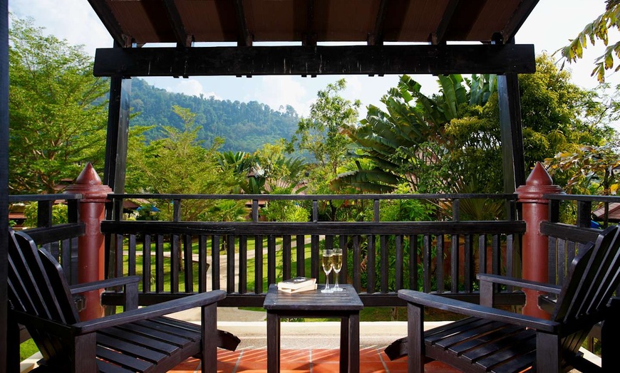 Image 9: ✈ THAILAND | Khao Lak - Centara Seaview Khao Lak 4* - Seafront