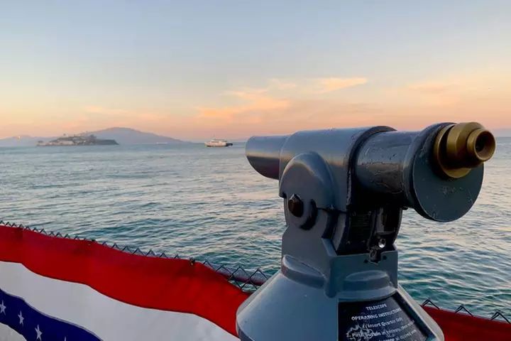 North Beach Tour With Alcatraz Plus Cruise and SkyStar Options