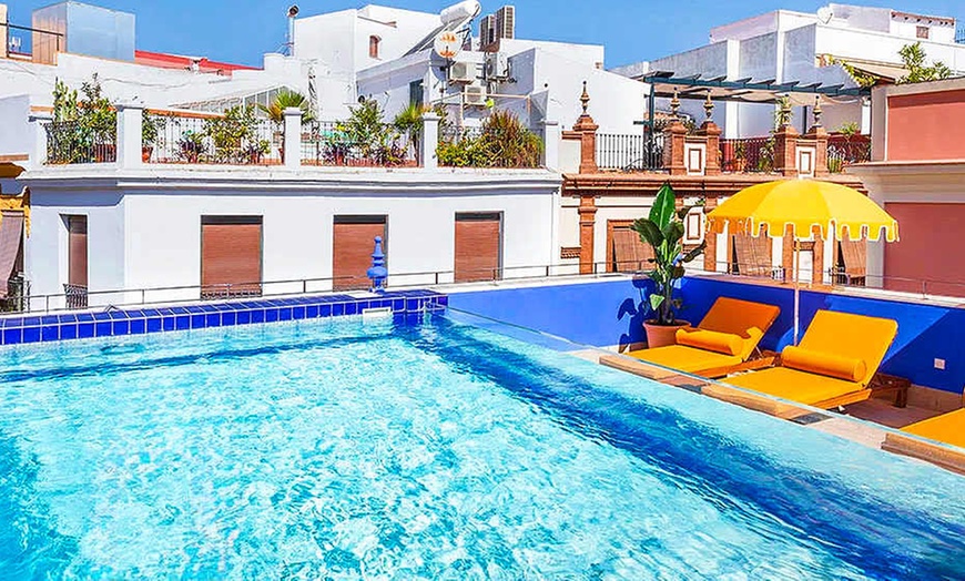 Image 1: ✈ SPANJE | Sevilla - H10 Corregidor Boutique Hotel 3*, 2 nachten - ...