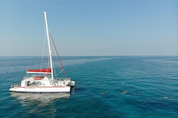 Key West Snorkeling with Breakfast and Unlimited Mimosas
