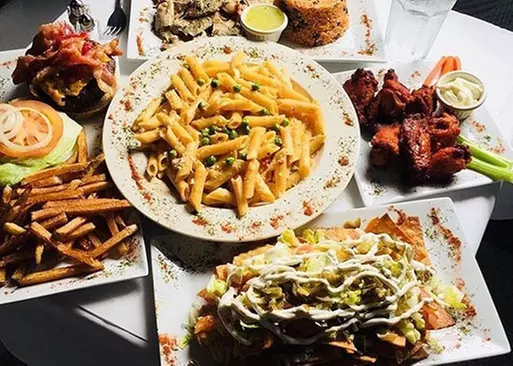5% Cash Back at Legendary Bar & Grill