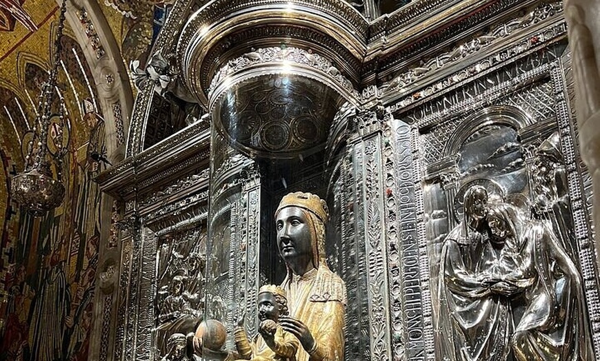 Image 14: Viaje temprano a Montserrat con senderismo, abadía, grupo muy pequeño