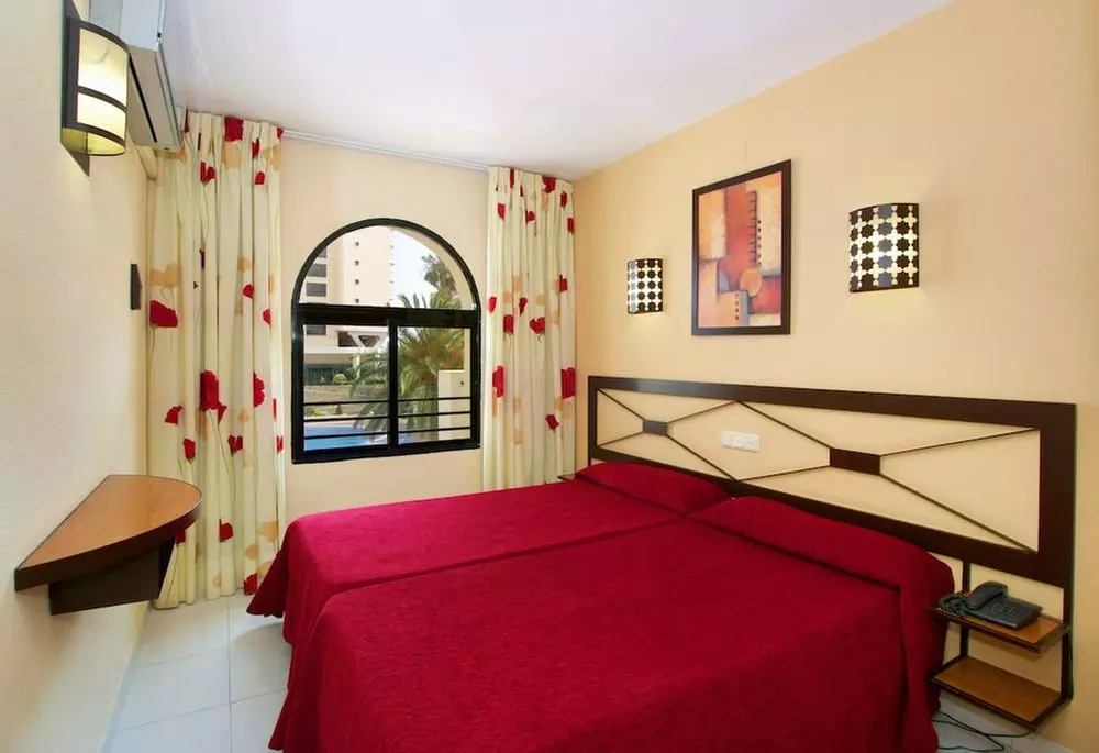 ✈ COSTA DEL SOL | Torremolinos - Hotel Puente Real 4*, 3 nuit - Cen...