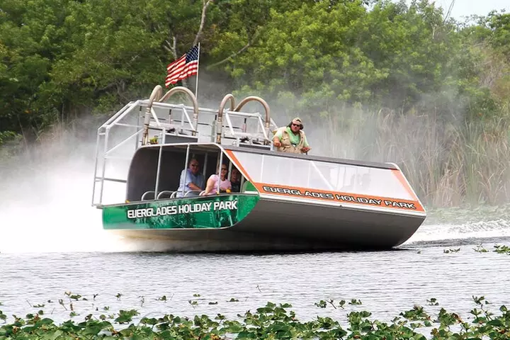 Miami and Everglades Adventure: Airboat & Bay Cruise Combo