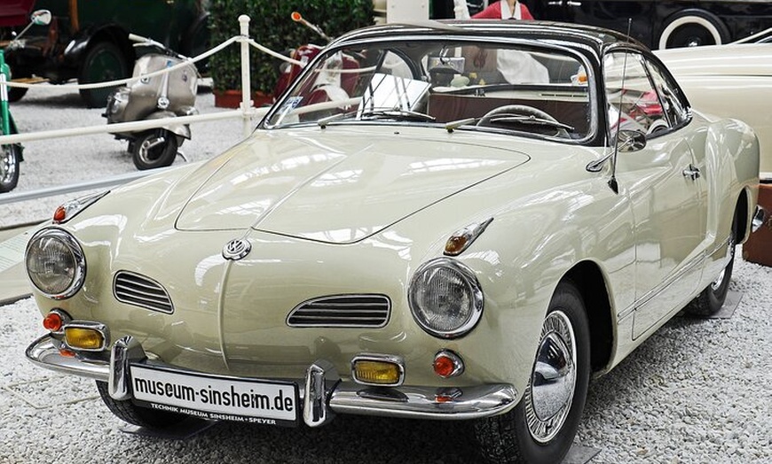 Image 6: Private Tour von Frankfurt nach Speyer Mannheim und Schwetzingen