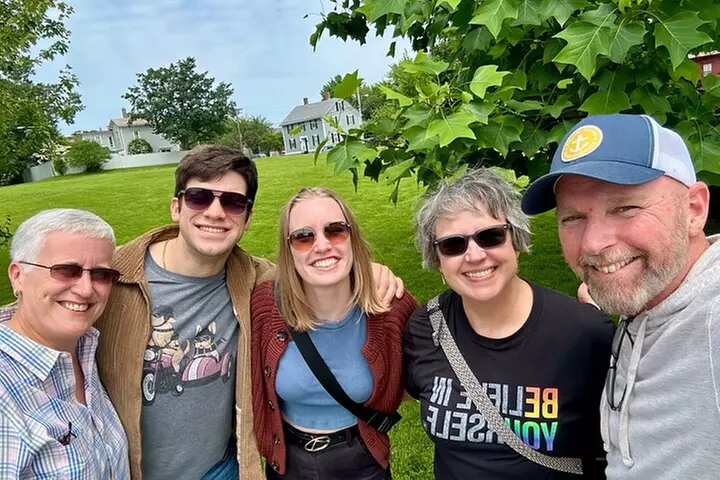 Newport Neighborhood Food Tour