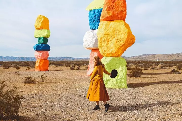 California Desert, Seven Magic Mountains and Las Vegas Sign
