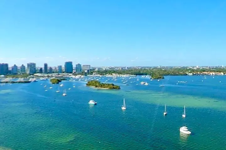 Miami Helicopter Tour: Best Sightseeing Adventure in Miami