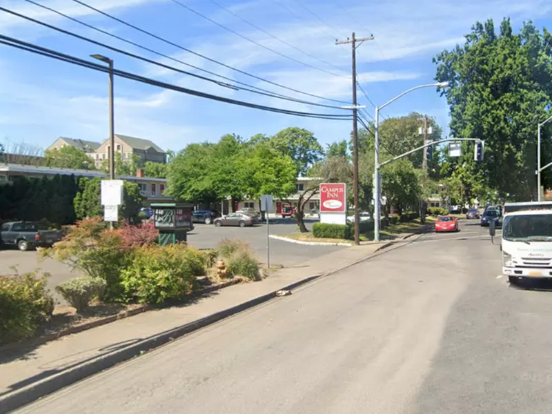 Parking at [E652] Hult Plaza Lot