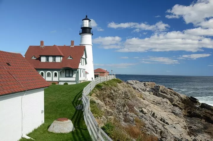 Private Portland Lighthouses and Kennebunkport Tour - 12 Pax - Primary Image