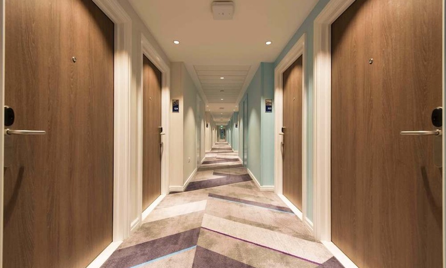 Image 4: ✈ SCHOTLAND | Edinburgh - Hampton by Hilton Edinburgh West End 3*, ...