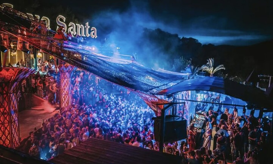 Image 7: Ibiza : Hip-Hop, R&B & Reggaeton Nightclub & Pool Party Pass