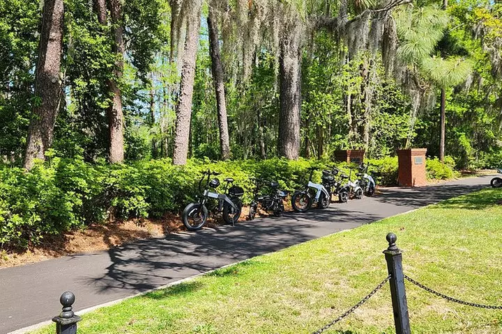 2-Hr, 45 Min Tour de Wilmington E-Bike Tour/Sightseeing/History