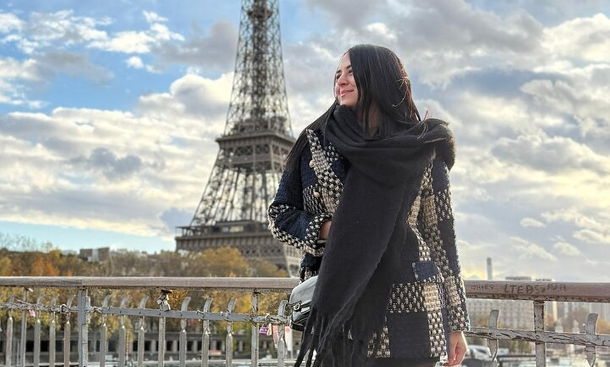 Image 1: Visite panoramique de Paris en véhicule privé Croisière sur la Seine