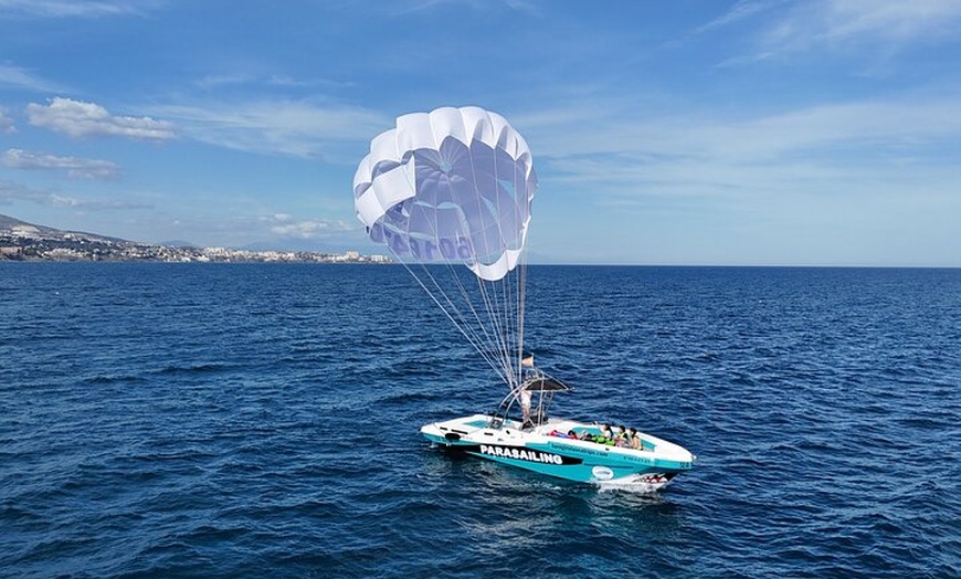 Image 2: Parasailing en Fuengirola Costa del Sol