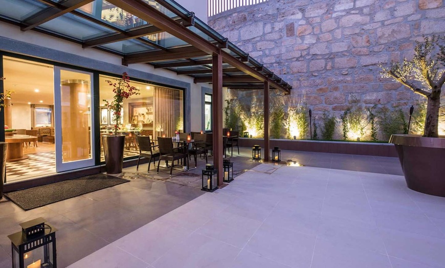 Image 6: ✈ PORTUGAL | Porto - Vila Galé Porto Ribeira 4*, 2 nights - City ce...