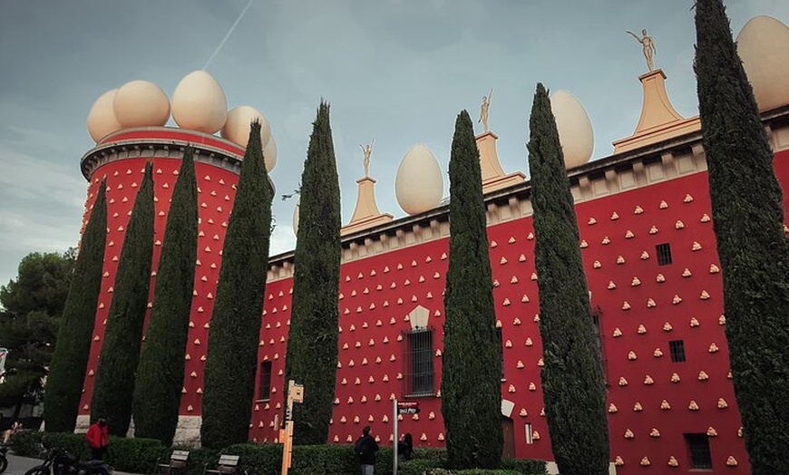 Image 6: Visita turística cultural privada desde Barcelona