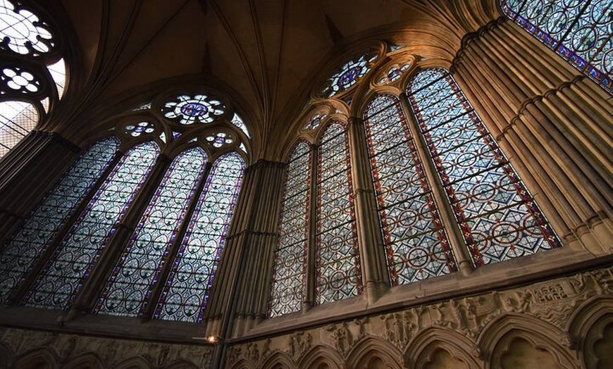 Image 16: London To Southampton Transfer to Stonehenge and Sailsbury