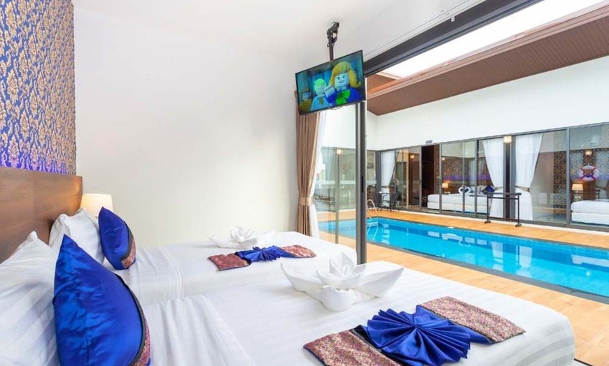 Image 127: ✈ POŁUDNIOWA TAJLANDIA | Phuket - The Thames Pool Access Resort 4* ...