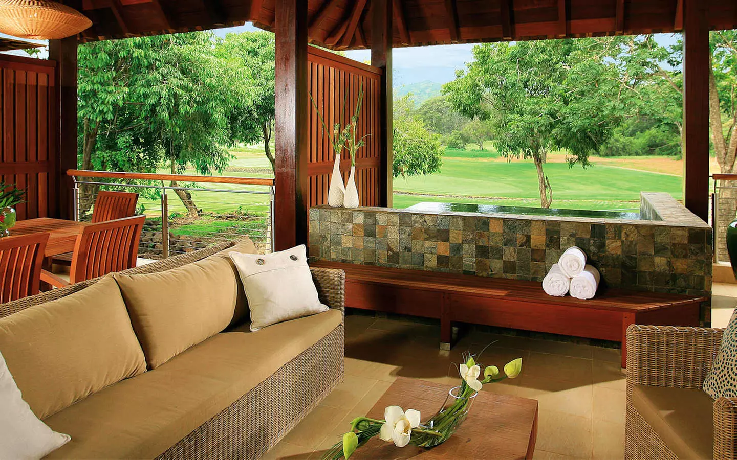 ✈ MAURITIUS | Trou d'Eau Douce - The Bay Club at Anahita - Expérien...