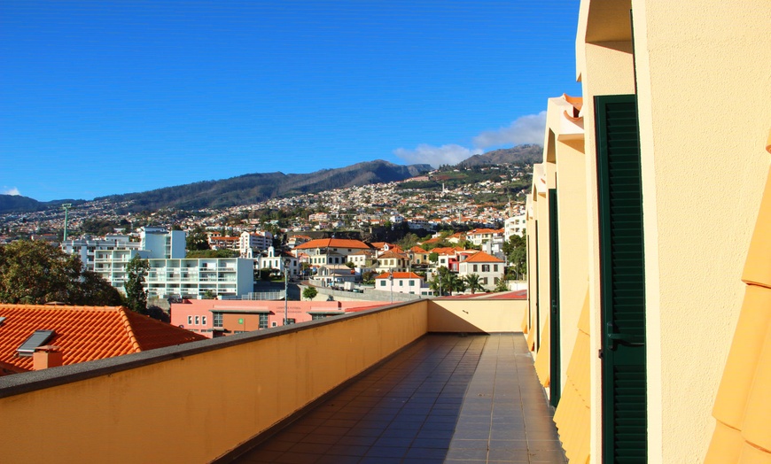 Image 10: ✈ MADÈRE | Funchal - Travellers Pearl by Storytellers 4*, 3 nuit - ...