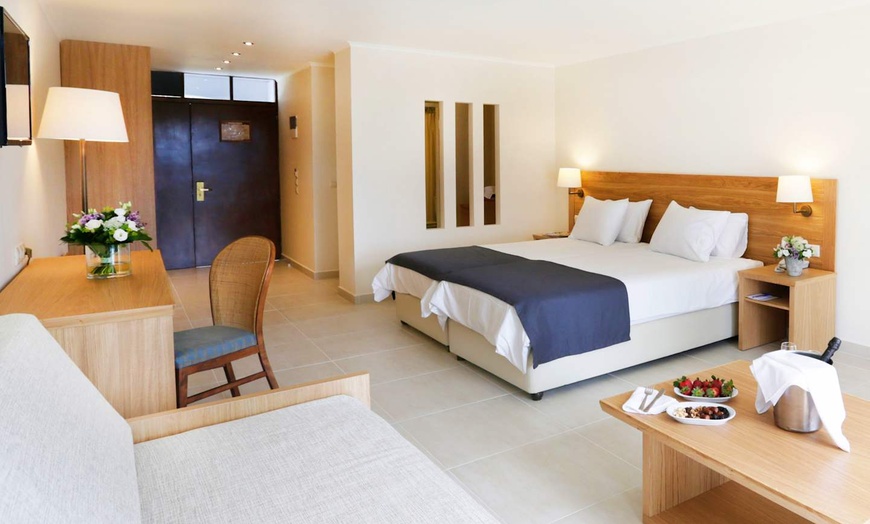 Image 26: ✈ CORFOU | Ville de Corfou - Corfu Holiday Palace Hotel 5*, 3 nuit ...