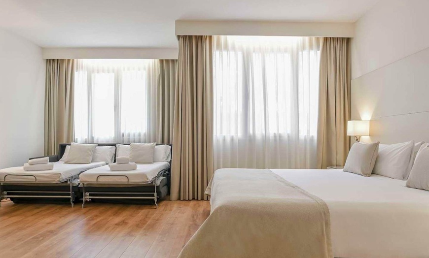 Image 3: ✈ ESPAGNE | Barcelone - Mariano Cubi Aparthotel Barcelona 4* - Cent...