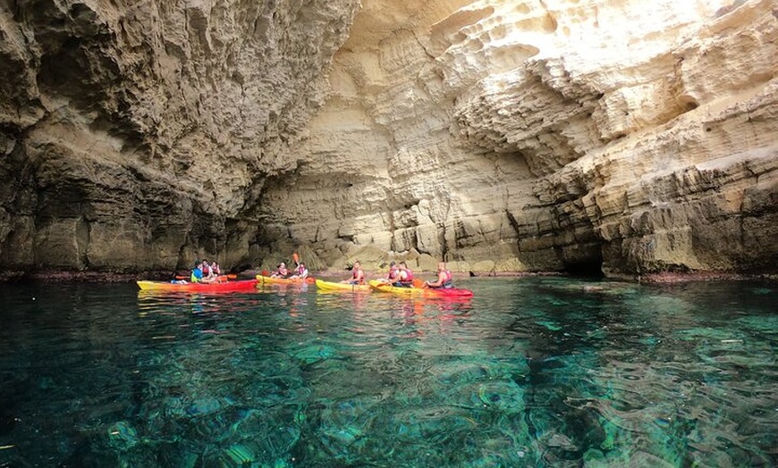 Image 5: Cabo de Gata : Tour en kayak y snorkel cara completa + fotos incluidas