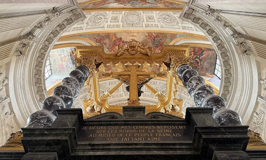 Image 9: Visite de la tombe de Napoléon à Paris