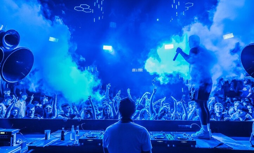 Image 4: Ibiza : 3 x discoteca y piscina Party Pass