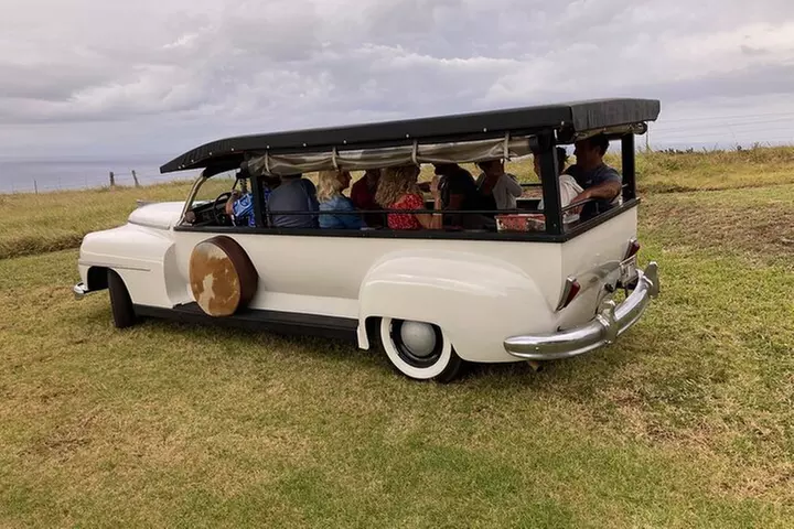 Enjoy Sunset with a Fine Cigar in Hawi