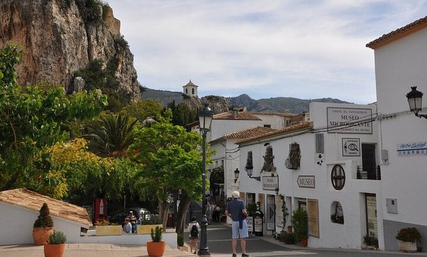 Image 6: Alicante y Benidorm: Excursión al Castillo de Guadalest incluyendo ...