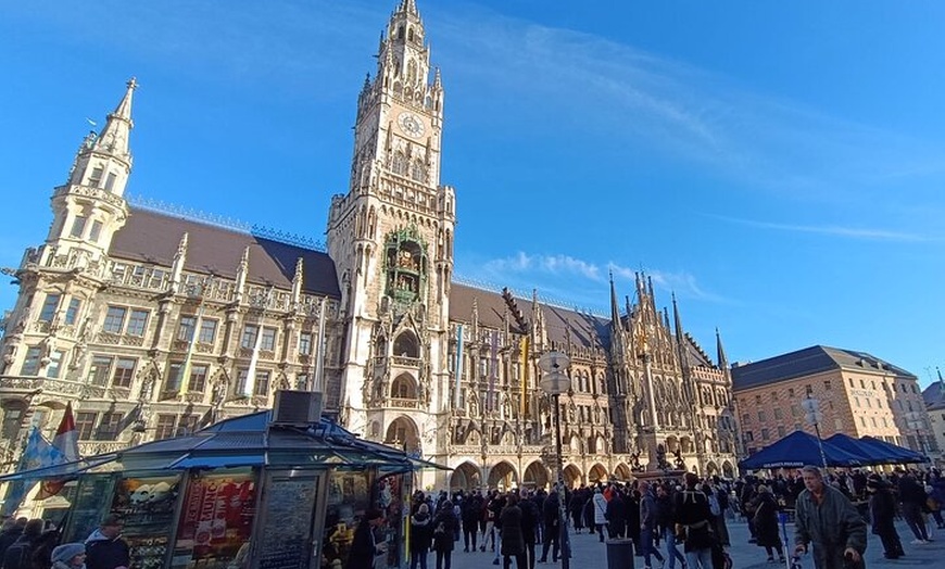 Image 7: Hinter dem Bildschirm Authentisches München mit einem privaten Gast...