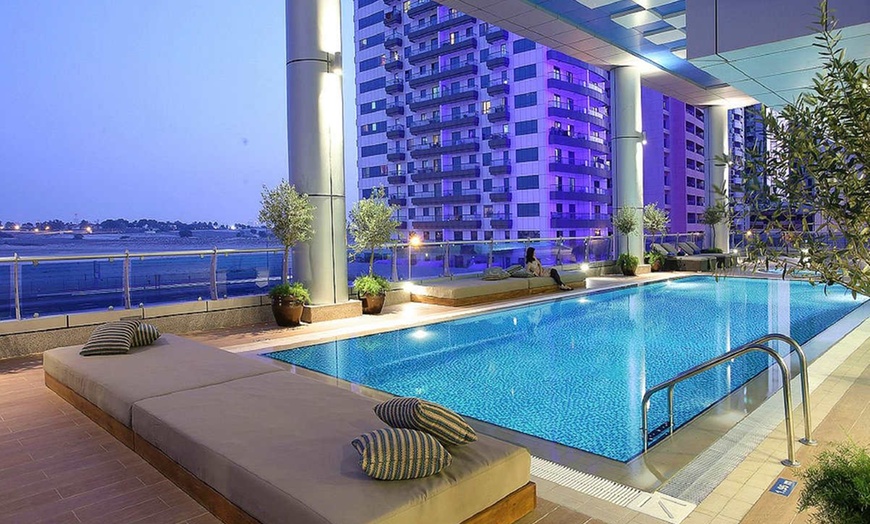 Image 2: ✈ EMIRATS ARABES UNIS | Dubaï - Ramada by Wyndham Dubai Barsha Heig...