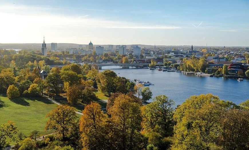 Image 5: Potsdam Private Tour von Berliner Schlössern, Parks und Geschichte