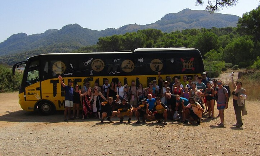 Image 10: Mallorca : Paseo en kayak, cueva marina, salto acantilado y snorkel