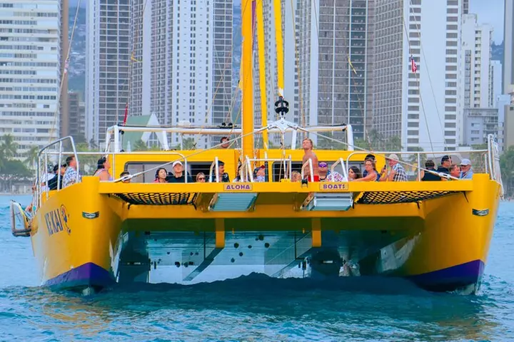 90 Minute Turtle Canyon Waikiki Catamaran Snorkel