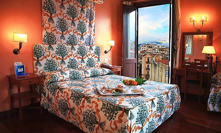 Image 3: ✈ SICILIA | Palermo - Hotel Vecchio Borgo 4*