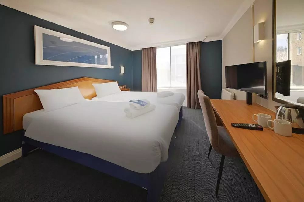 ✈ ROYAUME-UNI | Londres - Travelodge London Kings Cross Royal Scot ...