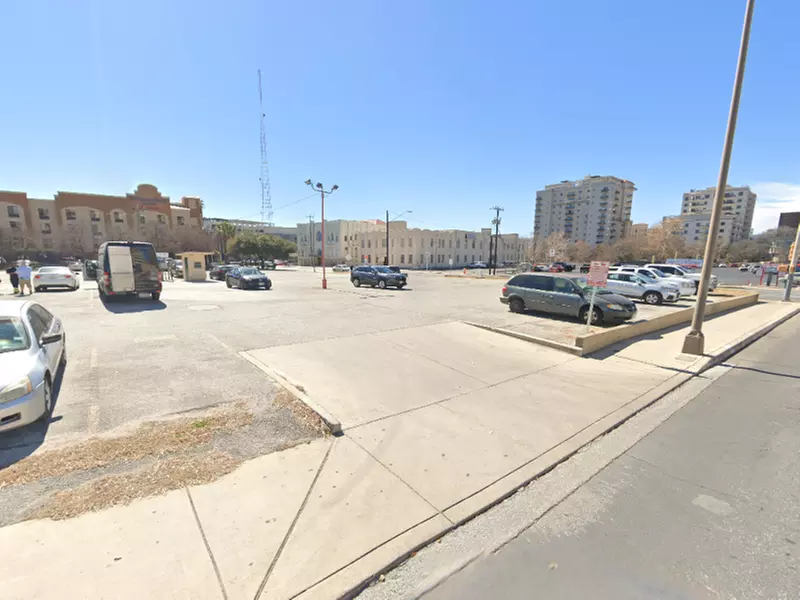 Parking at 422 E. Nueva St. Lot